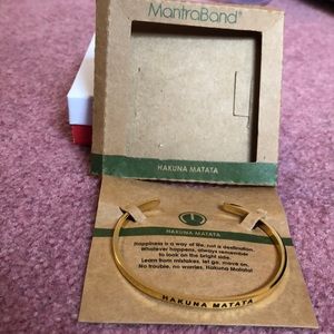 Gold Hakuna Matata MantraBand